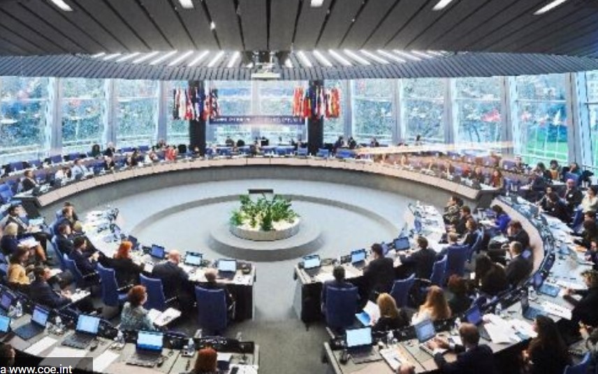 Съветът на Европа спря временно членството на Русия съобщи Би